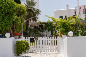 Ricos Two Bedroom House - Naoussa Paros